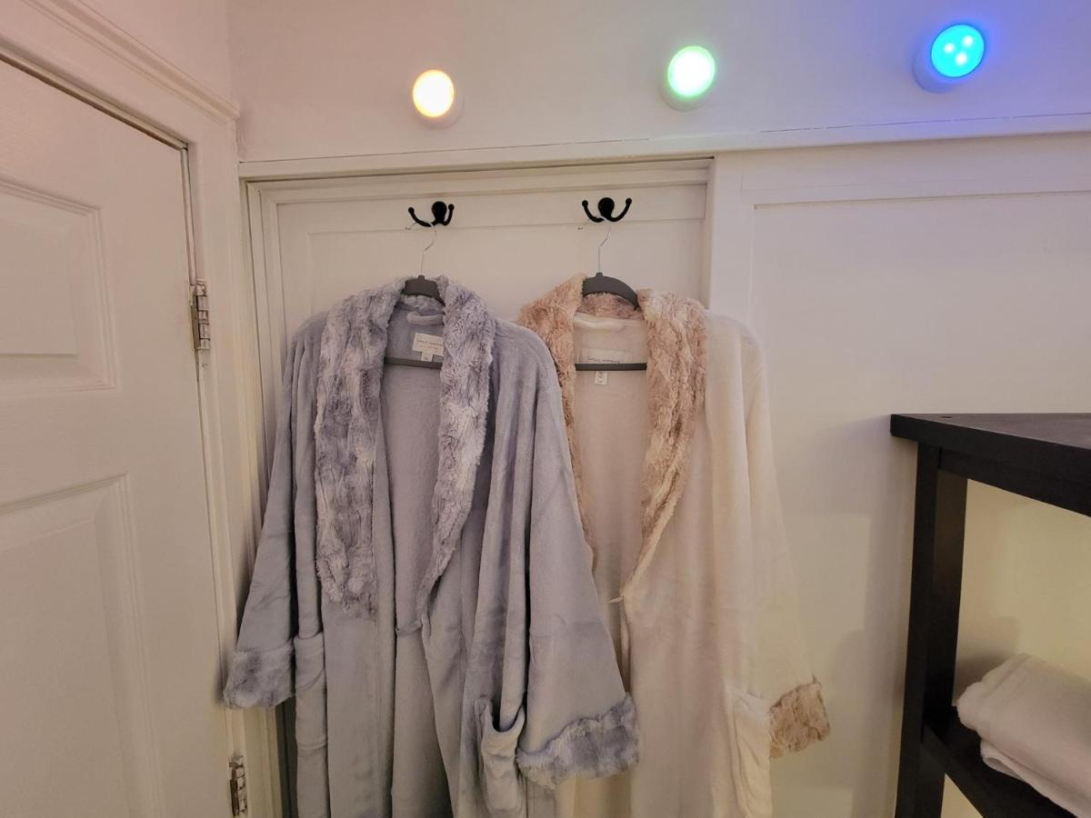 Comfy And Chic Boston Apartment! Free Parking Екстер'єр фото