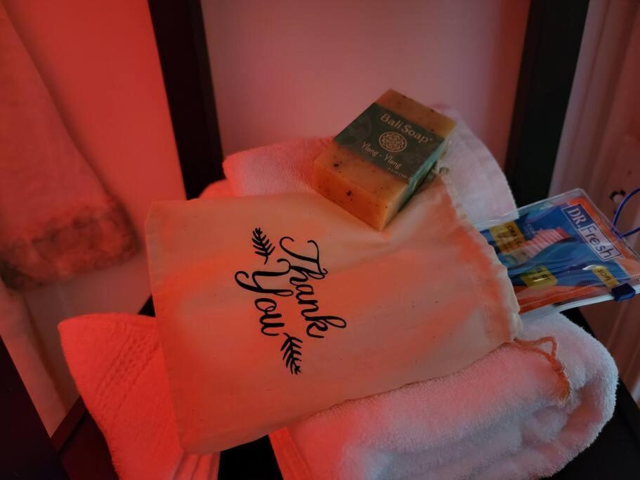 Comfy And Chic Boston Apartment! Free Parking Екстер'єр фото